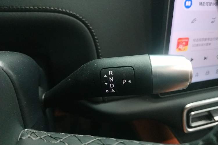 Used Li Auto L6 2025 Pro Smart Refresh Edition Gear Lever