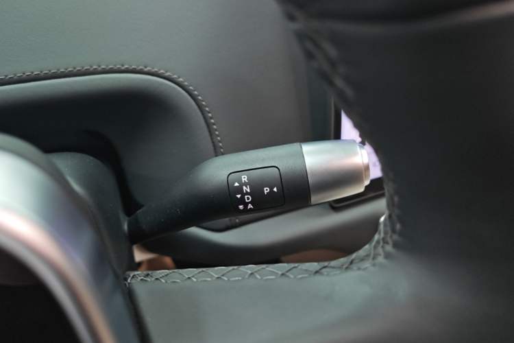 Used Li Auto L6 2025 Pro Smart Refresh Edition Gear Lever