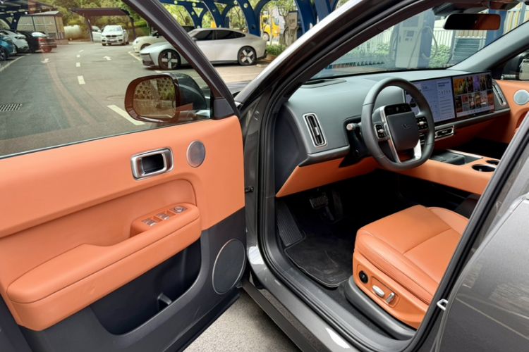 Used Li Auto L6 2025 Pro Smart Refresh Edition Interior 6