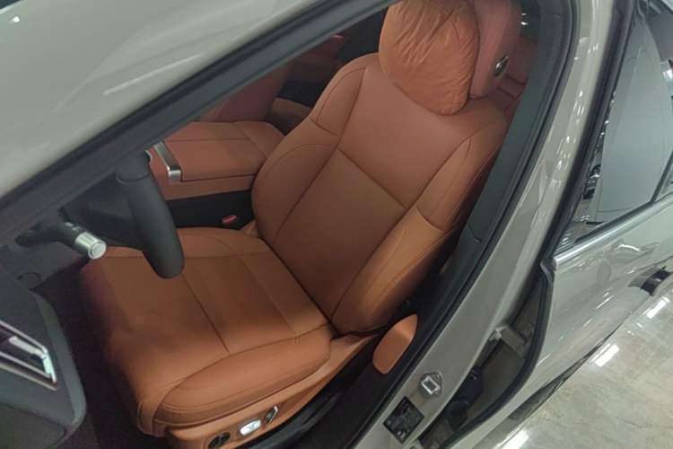 Used Li Auto L6 2025 Max Smart Refresh Edition Left Front Seat