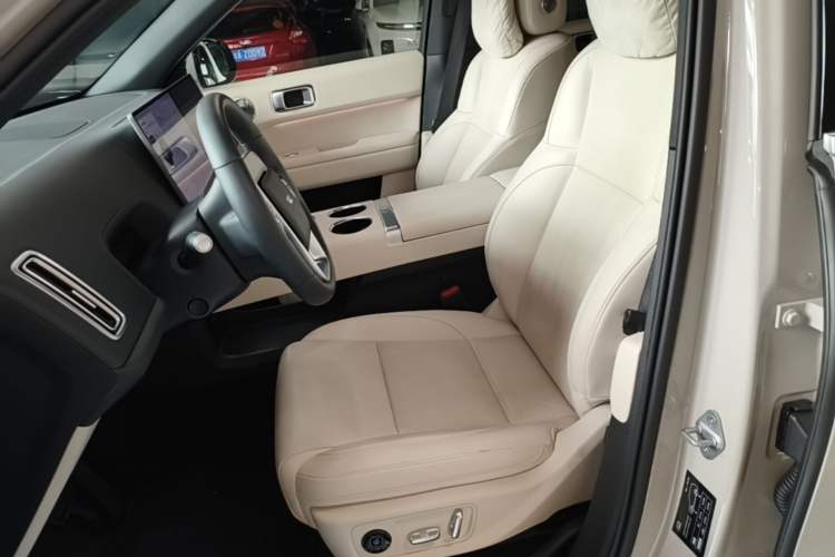 Used Li Auto L6 2025 Max Smart Refresh Edition Left Front Seat