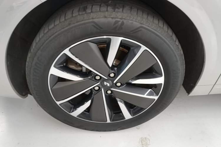 Used Li Auto L6 2025 Max Smart Refresh Edition Left Front Wheel Hub