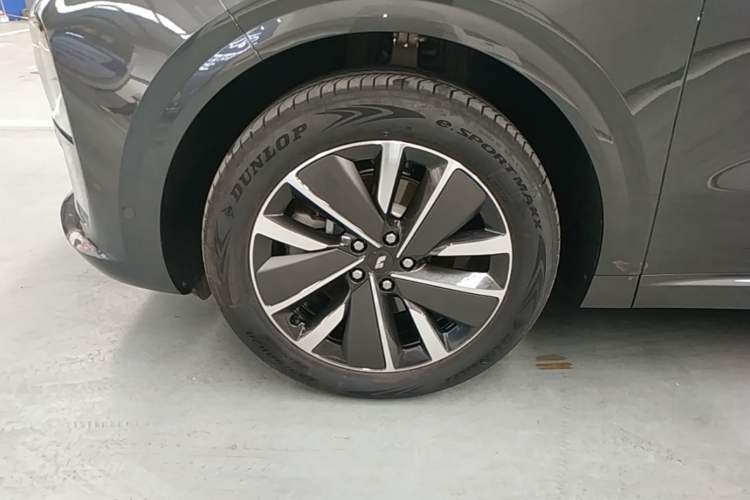 Used Li Auto L6 2025 Pro Smart Refresh Edition Left Front Wheel Hub