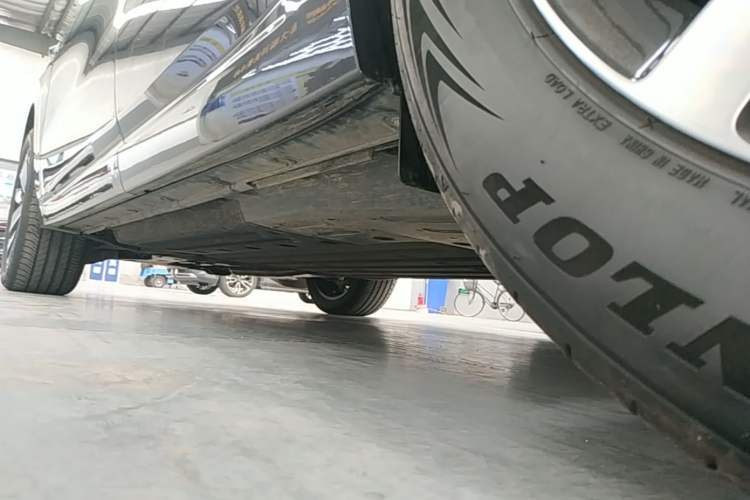 Used Li Auto L6 2025 Pro Smart Refresh Edition Left Side Sill