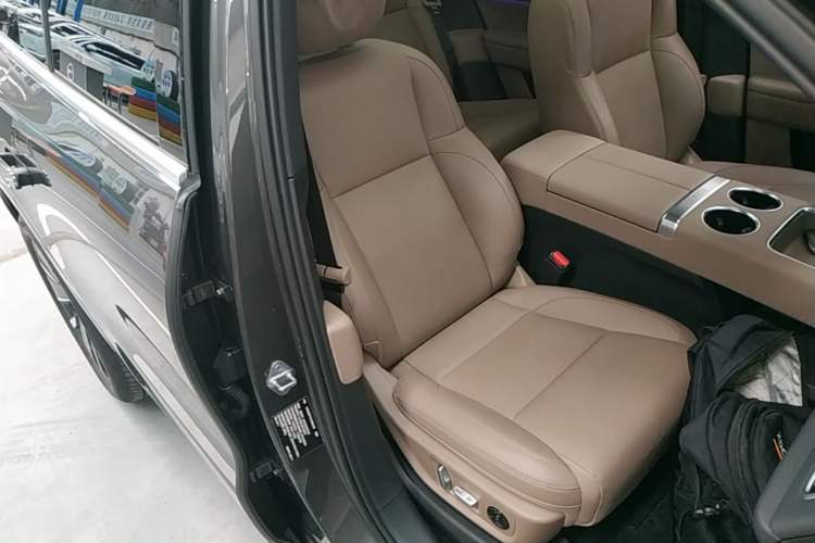 Used Li Auto L6 2025 Pro Smart Refresh Edition Right Front Seat
