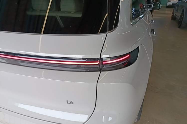 Used Li Auto L6 2025 Pro Smart Refresh Edition Right Rear Taillight