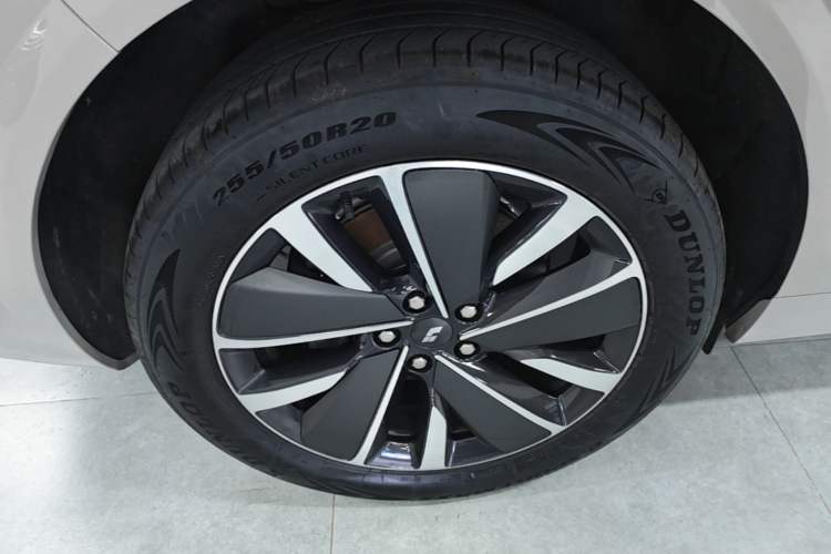 Used Li Auto L6 2025 Pro Smart Refresh Edition Right Rear Wheel Hub
