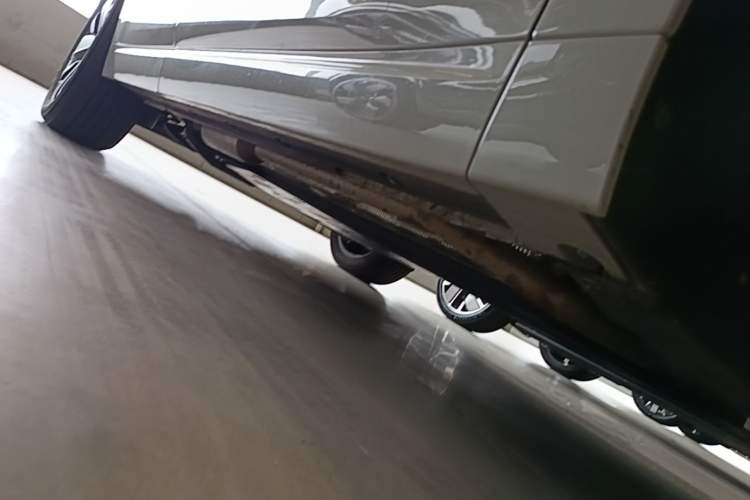 Used Li Auto L6 2025 Pro Smart Refresh Edition Right Side Sill