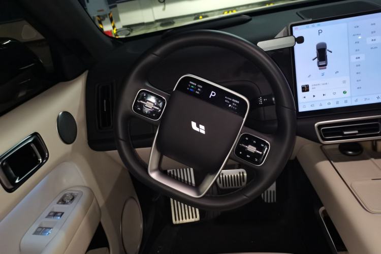 Used Li Auto L6 2025 Max Smart Refresh Edition Steering Wheel