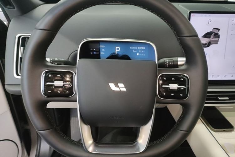Used Li Auto L6 2025 Pro Smart Refresh Edition Steering Wheel