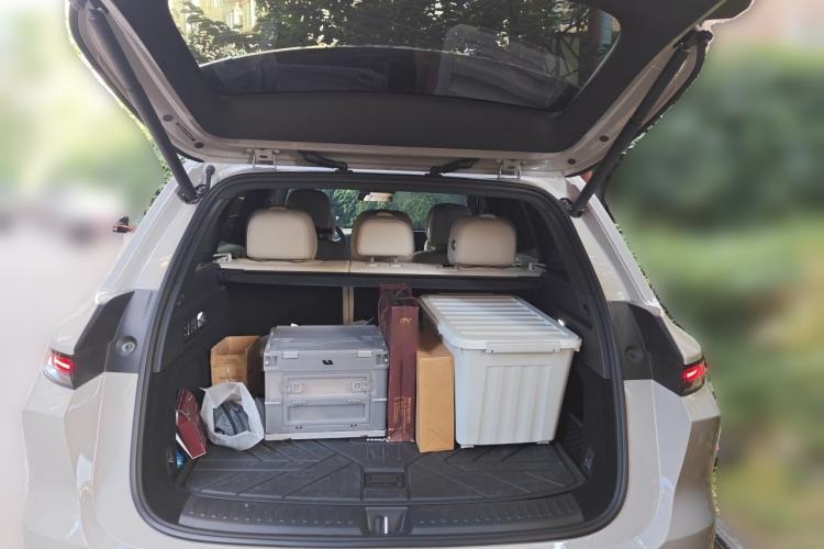 Used Li Auto L6 2025 Max Smart Refresh Edition Trunk