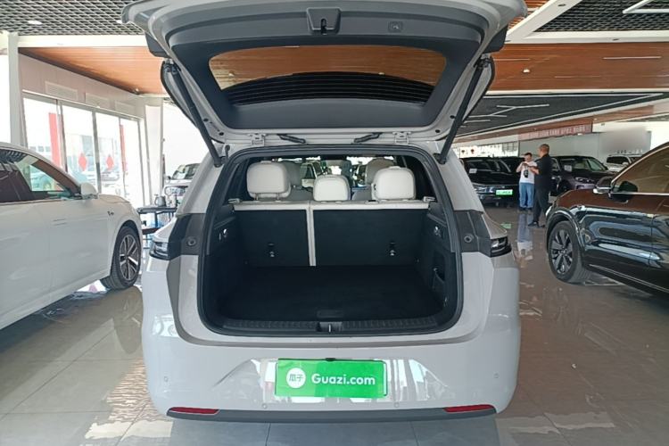 Used Li Auto L6 2025 Max Smart Refresh Edition Trunk