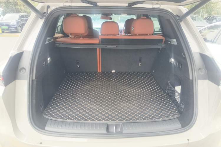 Used Li Auto L6 2025 Max Smart Refresh Edition Trunk
