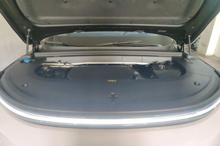 Used Li Auto L6 2025 Max Smart Refresh Edition Engine Bay