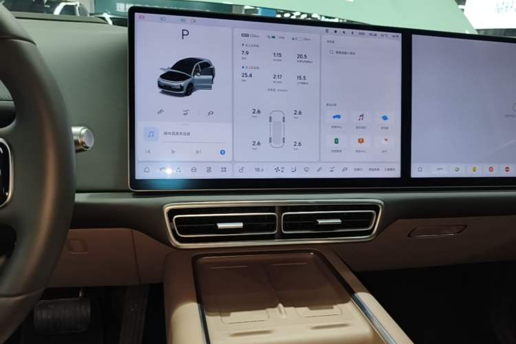 Used Li Auto L6 2025 Max Smart Refresh Edition Audio And AC Panel