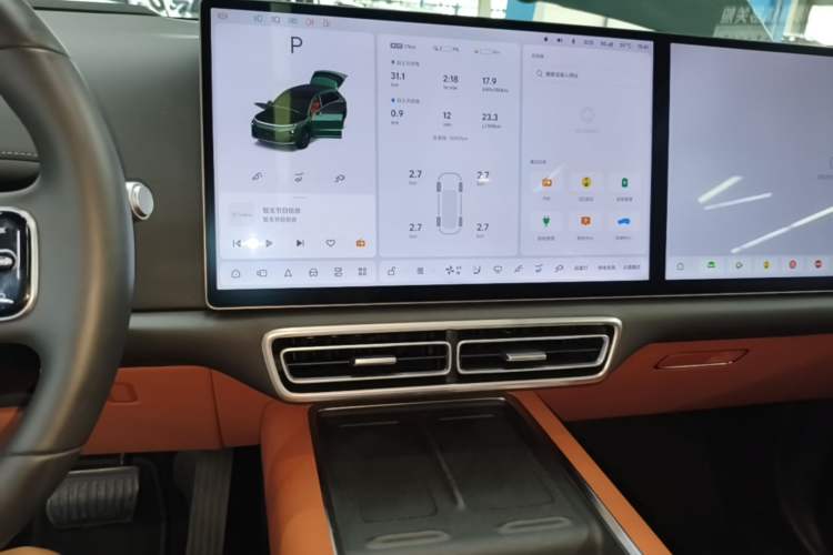 Used Li Auto L6 2025 Max Smart Refresh Edition Audio And AC Panel