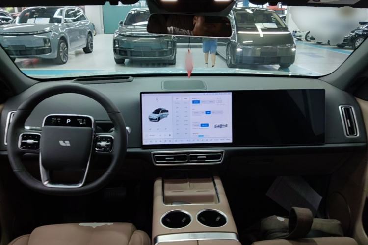 Used Li Auto L6 2025 Max Smart Refresh Edition Center Console