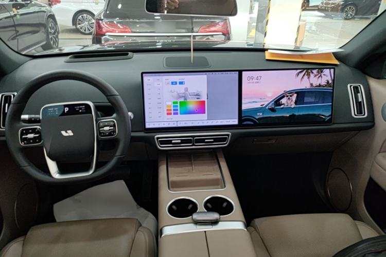 Used Li Auto L6 2025 Pro Smart Refresh Edition Center Console