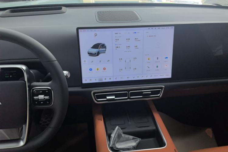 Used Li Auto L6 2025 Pro Smart Refresh Edition Center Console