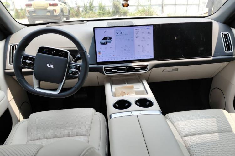 Used Li Auto L6 2025 Pro Smart Refresh Edition Center Console