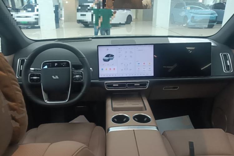 Used Li Auto L6 2025 Max Smart Refresh Edition Center Console