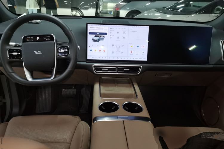 Used Li Auto L6 2025 Max Smart Refresh Edition Center Console