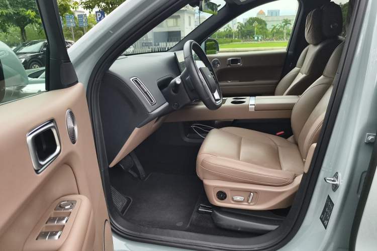 Used Li Auto L6 2025 Max Smart Refresh Edition Driver Seat