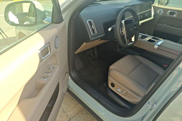 Used Li Auto L6 2025 Pro Smart Refresh Edition Driver Seat