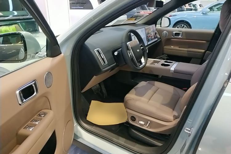 Used Li Auto L6 2025 Pro Smart Refresh Edition Driver Seat