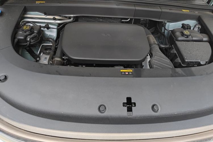 Used Li Auto L6 2025 Pro Smart Refresh Edition Engine Bay