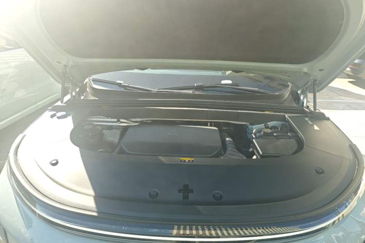 Used Li Auto L6 2025 Pro Smart Refresh Edition Engine Bay
