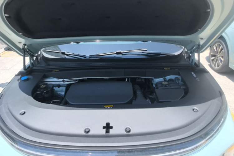 Used Li Auto L6 2025 Max Smart Refresh Edition Engine Bay