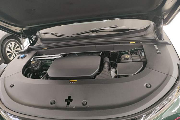 Used Li Auto L6 2025 Pro Smart Refresh Edition Engine Bay