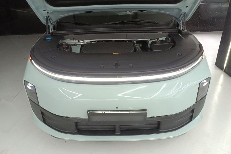 Used Li Auto L6 2025 Pro Smart Refresh Edition Engine Bay