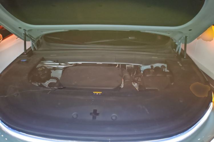 Used Li Auto L6 2025 Max Smart Refresh Edition Engine Bay