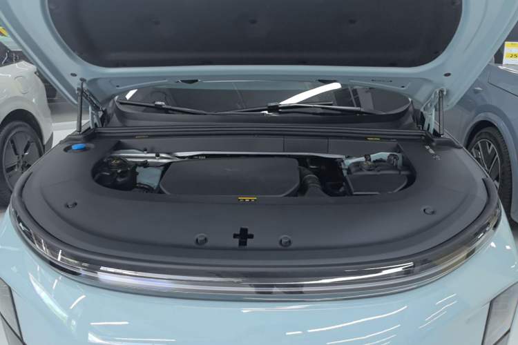 Used Li Auto L6 2025 Pro Smart Refresh Edition Engine Bay