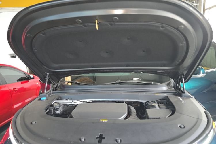 Used Li Auto L6 2025 Pro Smart Refresh Edition Engine Bay