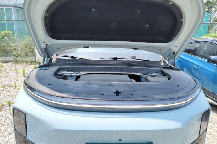Used Li Auto L6 2025 Pro Smart Refresh Edition Engine Bay