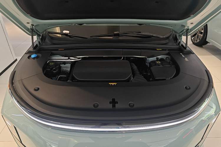 Used Li Auto L6 2025 Max Smart Refresh Edition Engine Bay