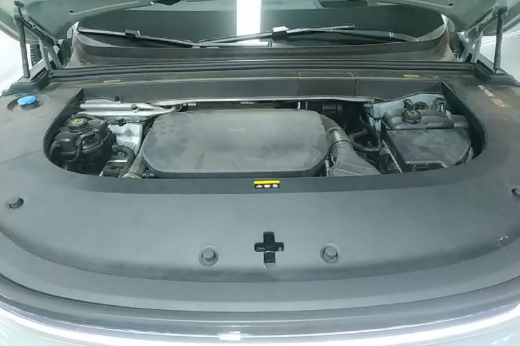Used Li Auto L6 2025 Max Smart Refresh Edition Engine Bay