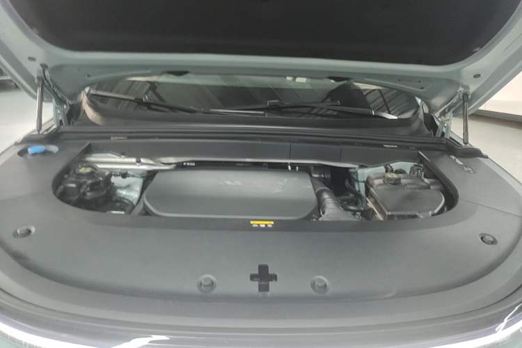 Used Li Auto L6 2025 Pro Smart Refresh Edition Engine Bay