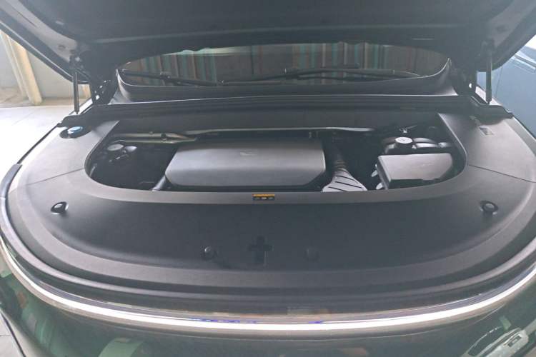 Used Li Auto L6 2025 Max Smart Refresh Edition Engine Bay