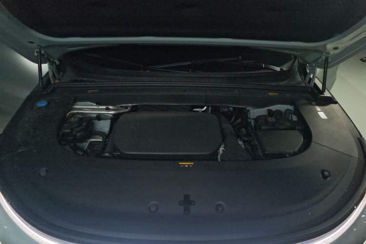 Used Li Auto L6 2025 Max Smart Refresh Edition Engine Bay