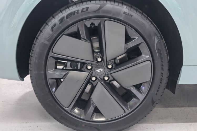 Used Li Auto L6 2025 Max Smart Refresh Edition Exterior 4