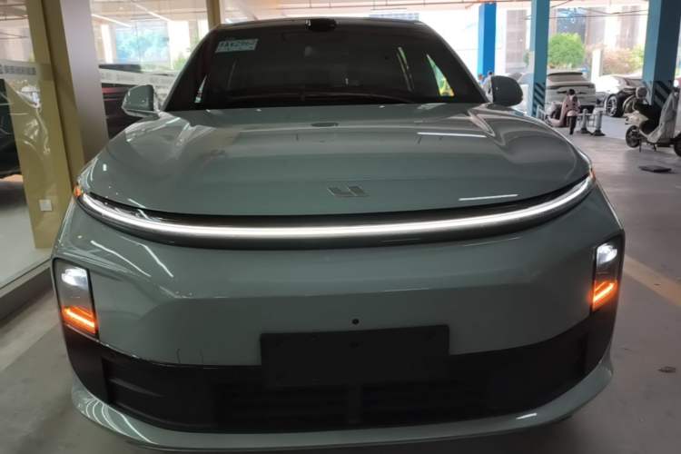 Used Li Auto L6 2025 Max Smart Refresh Edition Front