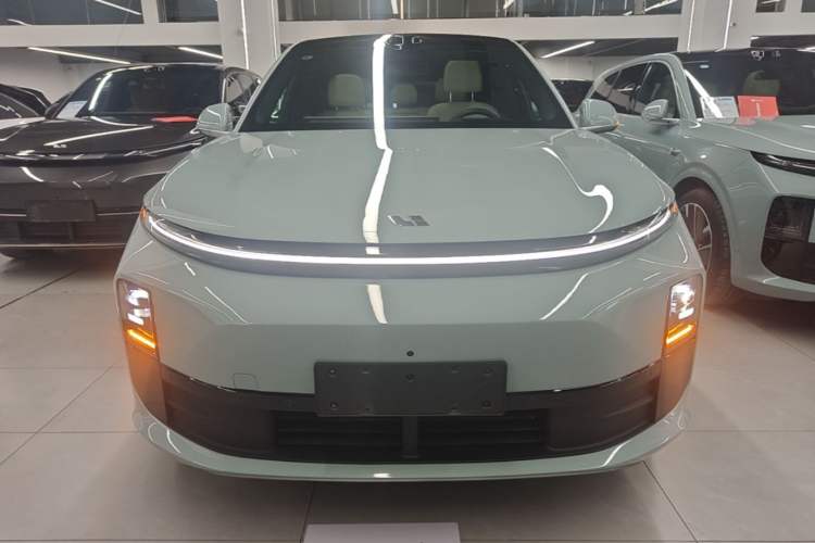 Used Li Auto L6 2025 Max Smart Refresh Edition Front