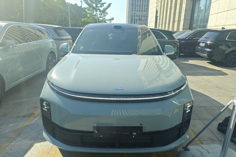 Used Li Auto L6 2025 Pro Smart Refresh Edition Front