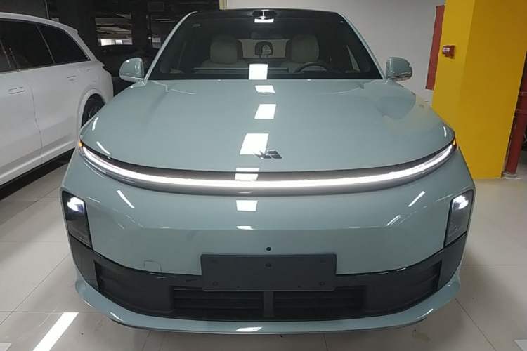 Used Li Auto L6 2025 Max Smart Refresh Edition Front