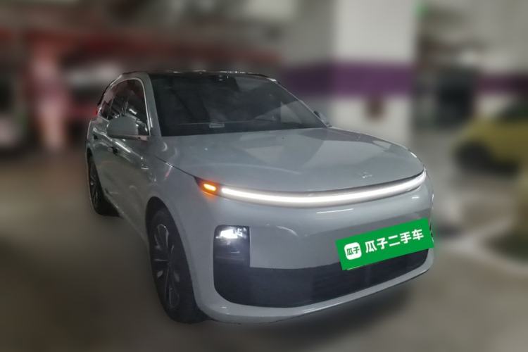 Used Li Auto L6 2025 Pro Smart Refresh Edition Front Right 45 Deg
