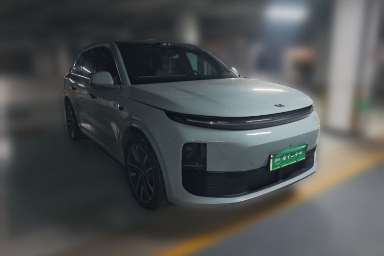 Used Li Auto L6 2025 Max Smart Refresh Edition Front Right 45 Deg